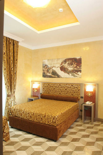 The Five Oscars 3* Roma